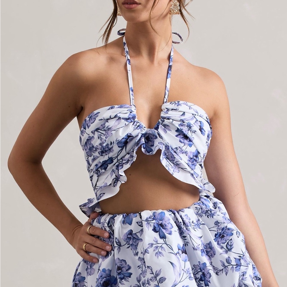 Club L London Floral Print Halter V-Neck Ruffle Crop Top